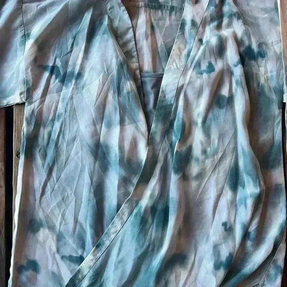 Simply Vera Wang Blouse With Tanktop Size XS - Picture 3 of 5